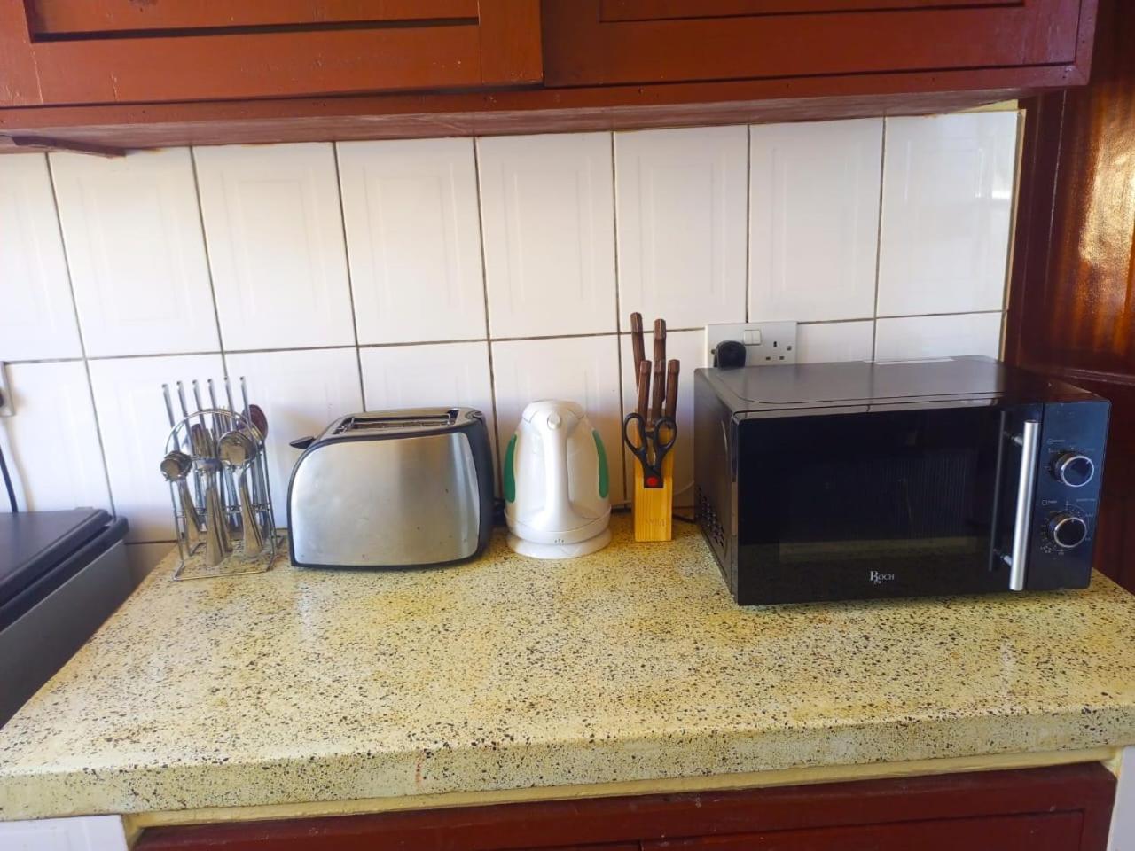 Simba Apartments Диани Бийч Екстериор снимка